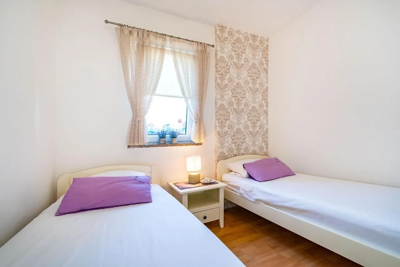 Apartments Milka Povlja  Croatia